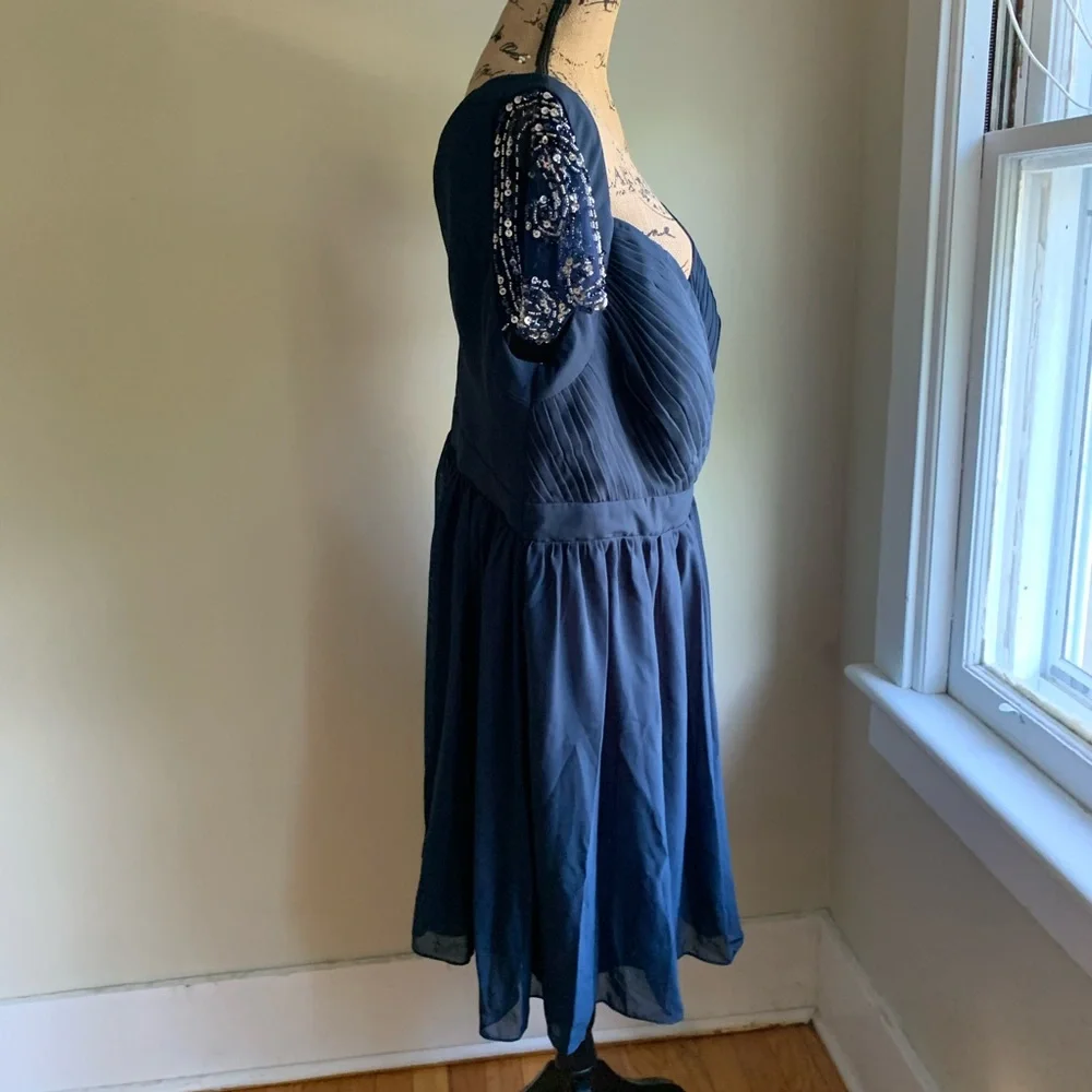 JJ’s House Dark Navy Cocktail Dress - Picture 4 of 16